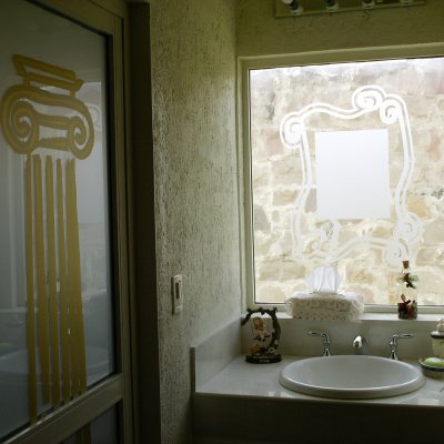 Macal Glass Decor 700